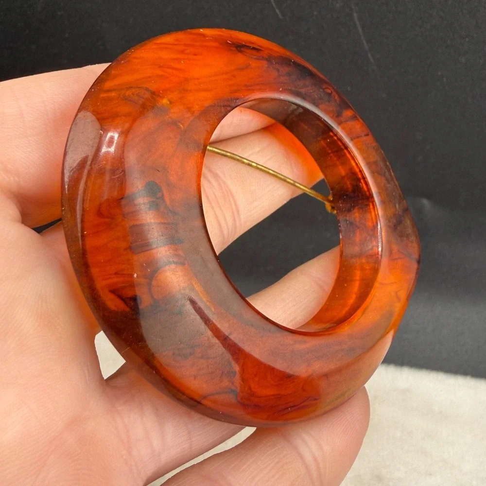 Vintage Bakelite Brooch MCM Root Beer